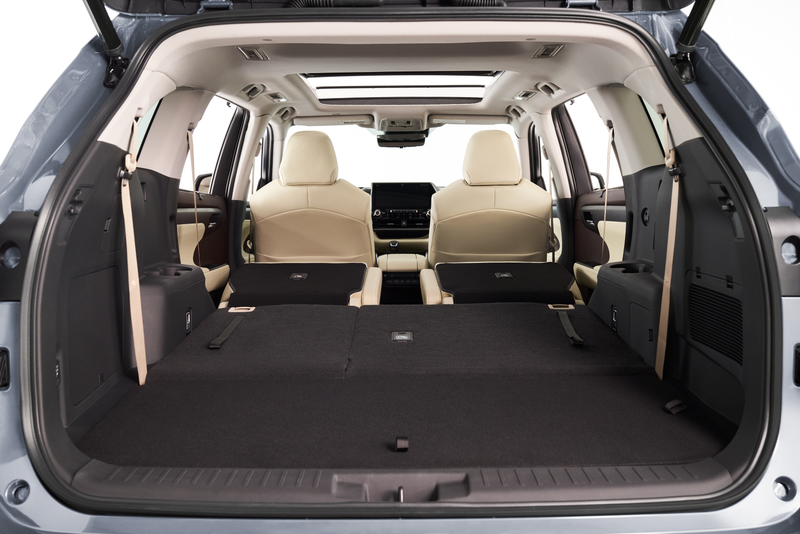 Illustration for article titled The 2020 Toyota Highlander Hybrid Gets 34 MPG And A Big New Touchscreen